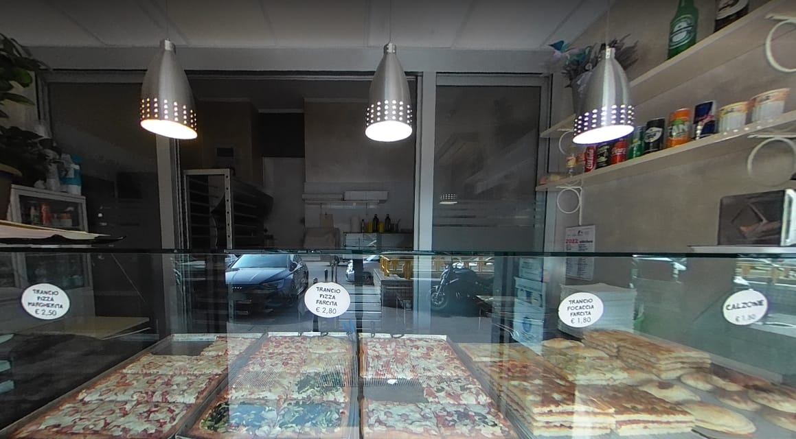 Il bancone del locale